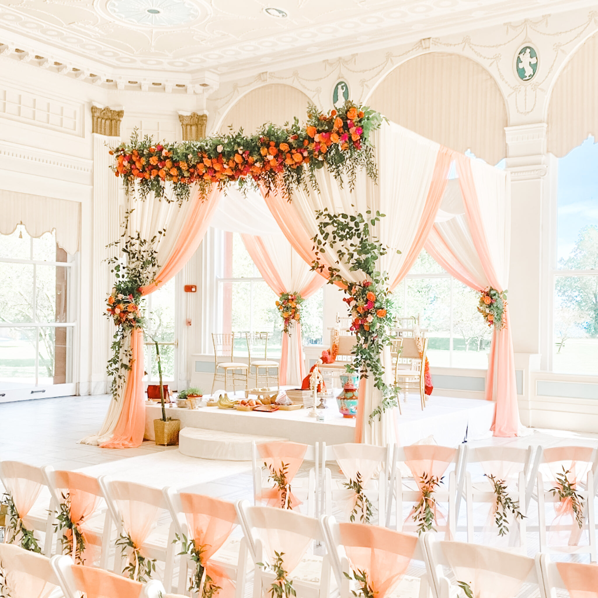 Decor Slide 1